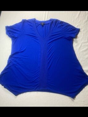 Adrianna Papell Short Sleeve V-Neck Top in Royal Blue. See description.